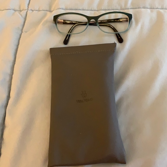 Vera Wang eyeglasses frames, soft eyeglass case included - Picture 2 of 11